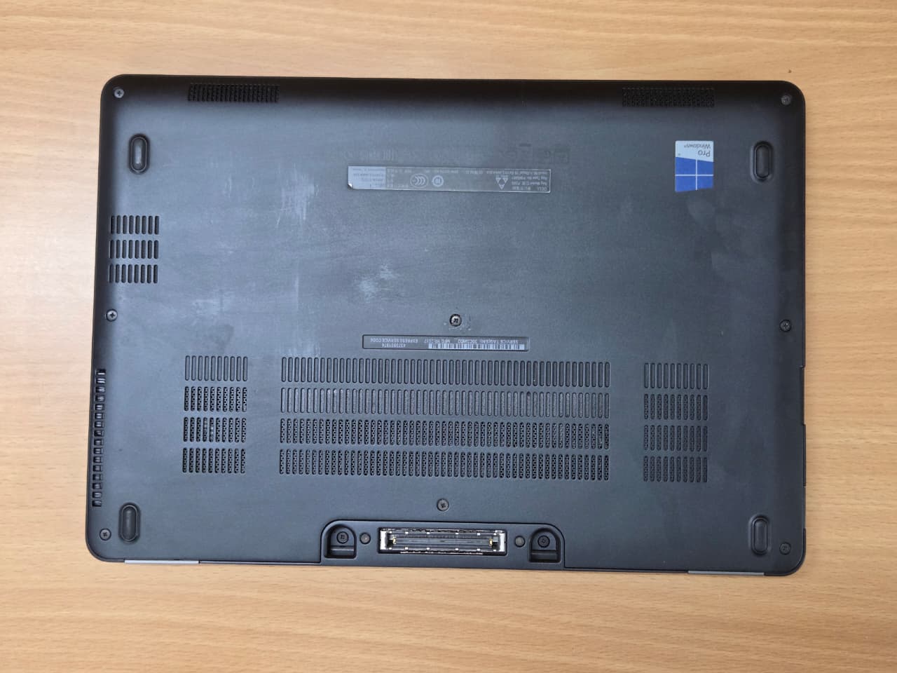 Latitude E7270 Latitude E7270